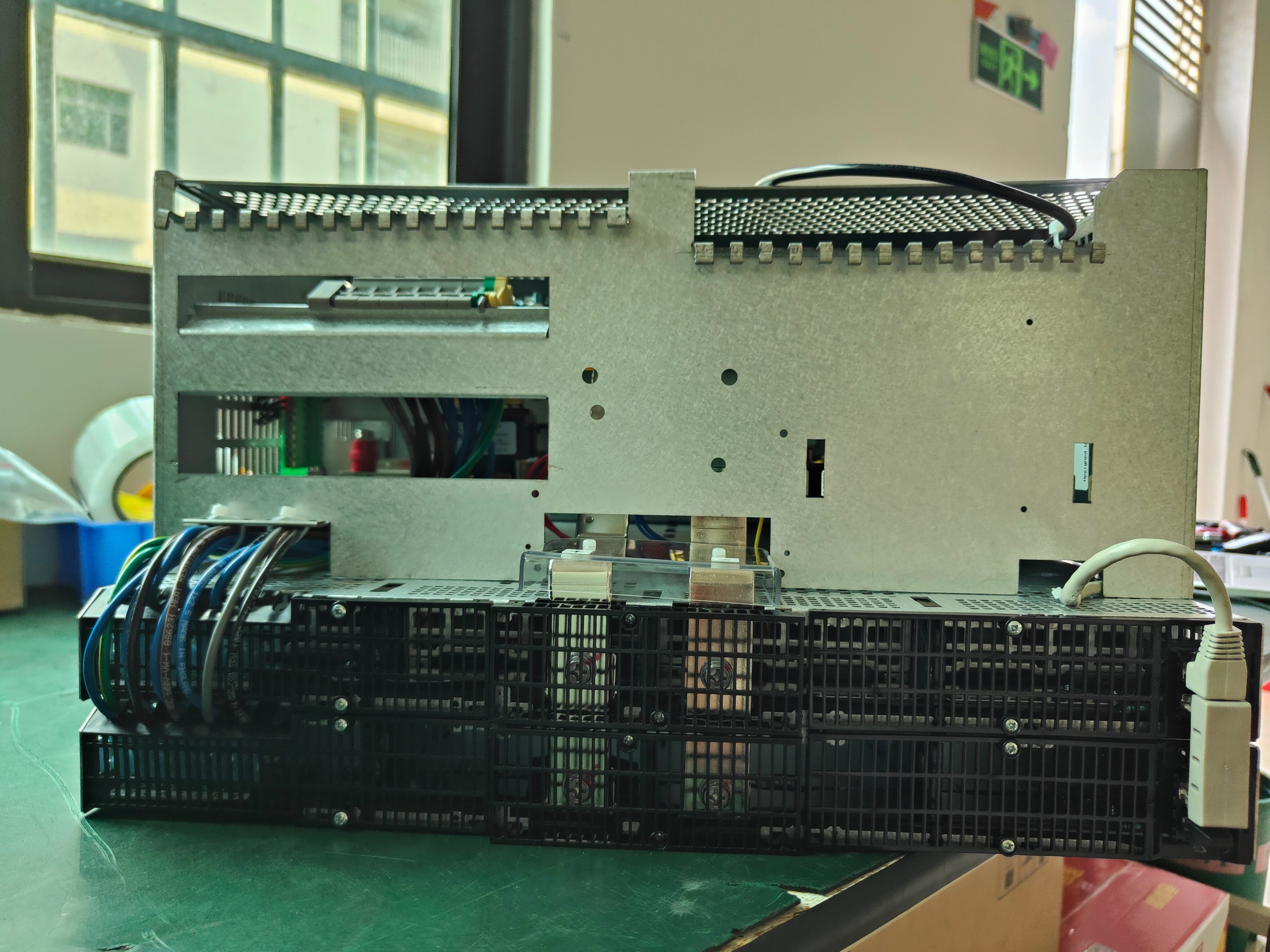 OEM Customization 19 Inch 6U Powercore System FP2 60Vdc 16KW 3S400V+N BD LD