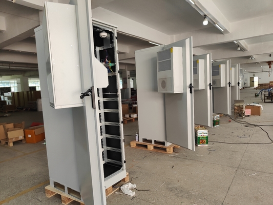 Custom 48V 36KW Telecom Power System with Solar Cabinet