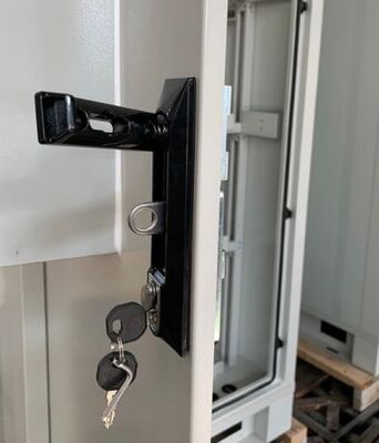 Anti-theft Three Point Lock Outdoor Telecom Cabinet Enclosure 30U  40U Custom Made for Network Equipment